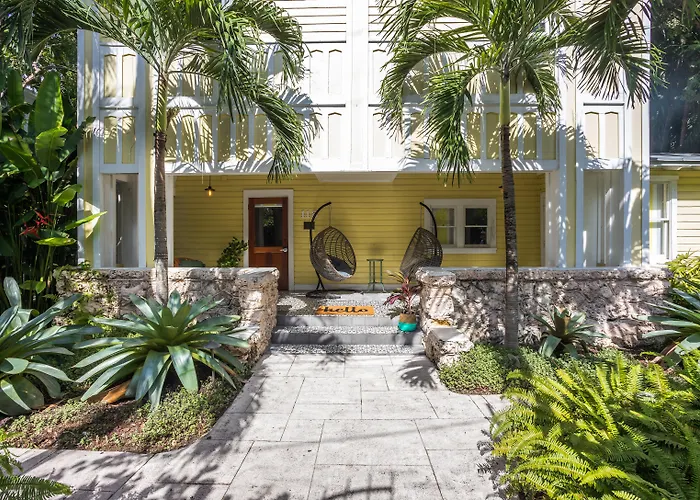 3 star hotel: Miami River Inn By Renzzi